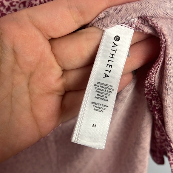 Athleta medium leopard print crewneck sleeveless tank - Picture 4 of 8